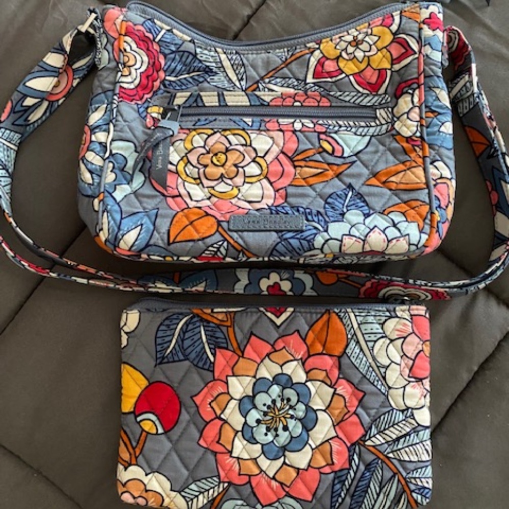 Vera Bradley Crossbody with matching accessory wristlet
